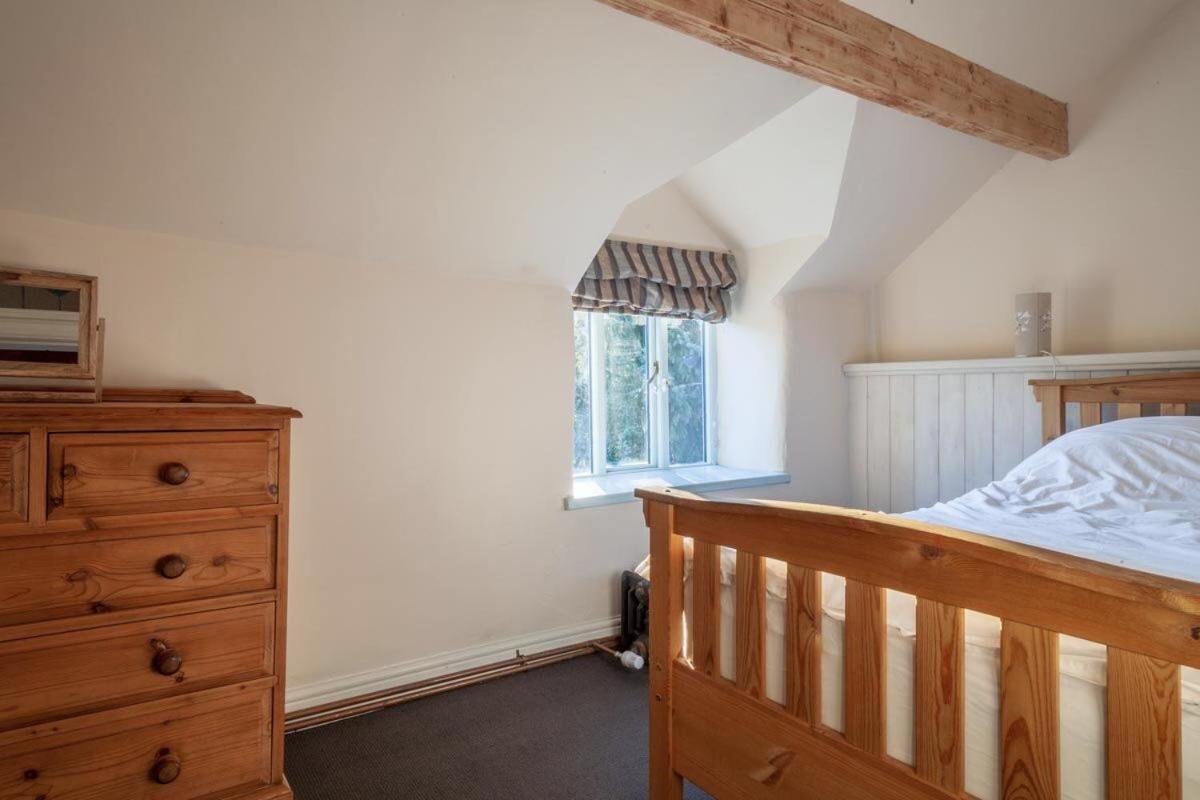 Lee House Farm Holiday Cottage With Possible Use Of Hot Tub Ninety Pounds A Session Waterfall Exterior photo